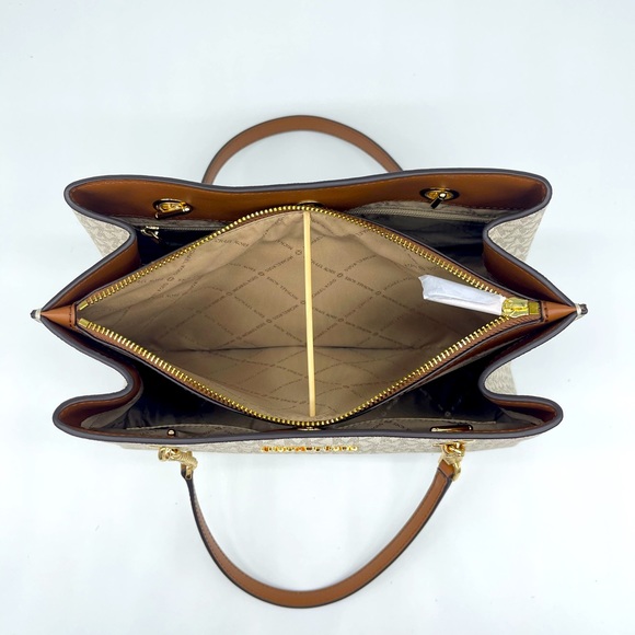 Michael Kors Teagen Bag & Double Zip Wallet - Picture 13 of 16